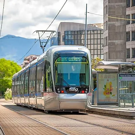 Hotel Apparthotel Le Hueb Grenoble 3*