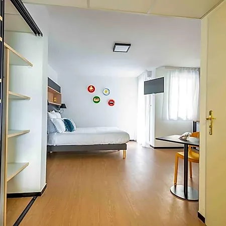 Apparthotel Le Hueb Grenoble 3* Grenoble