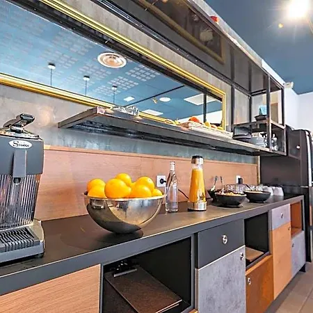 Apparthotel Le Hueb Grenoble 3* Grenoble