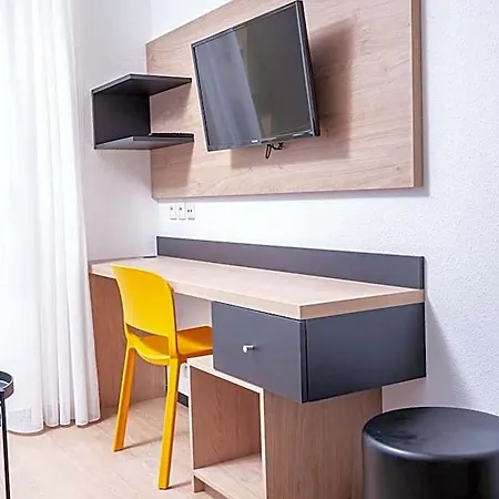 Apparthotel Le Hueb Grenoble Hotel 3*