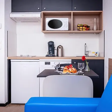 מלון Apparthotel Le Hueb Grenoble 3*